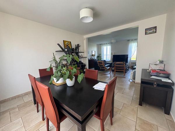 Corps de ferme Clos Fontaine 10 pièce(s) 200 m2 et 50000m2