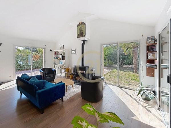 Maison à vendre  7 pièces - 168 m 2   LA BAULE  - 44