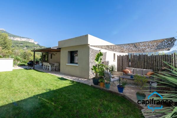 Villa entièrement rénovée à vendre 7 pièces TOULON (83) Terrain 650 m²