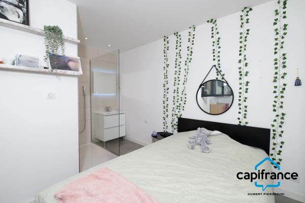 Villa entièrement rénovée à vendre 7 pièces TOULON (83) Terrain 650 m²