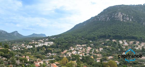 Villa entièrement rénovée à vendre 7 pièces TOULON (83) Terrain 650 m²