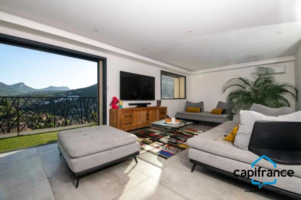 Villa entièrement rénovée à vendre 7 pièces TOULON (83) Terrain 650 m²