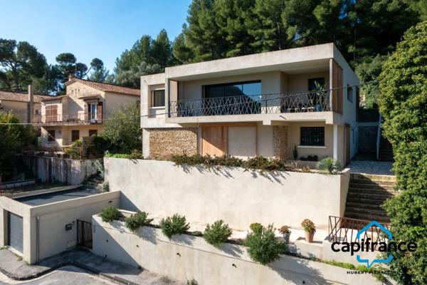 Villa entièrement rénovée à vendre 7 pièces TOULON (83) Terrain 650 m²
