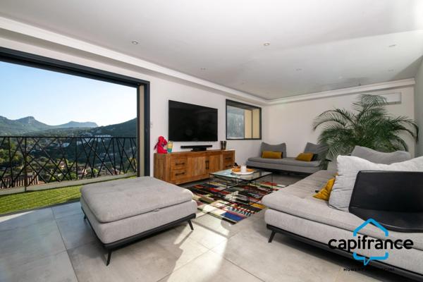 Villa entièrement rénovée à vendre 7 pièces TOULON (83) Terrain 650 m²