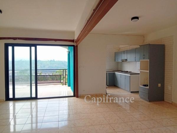 Appartement à louer 5 pièces MTSANGAMOUJI (976)
