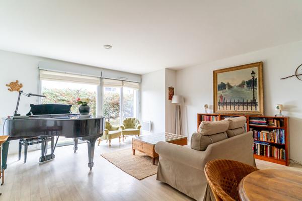 Appartement esprit maison avec jardin. Résidence récente et sécurisée