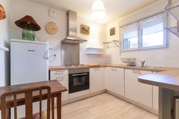 Appartement esprit maison avec jardin. Résidence récente et sécurisée