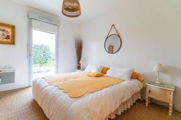 Appartement esprit maison avec jardin. Résidence récente et sécurisée