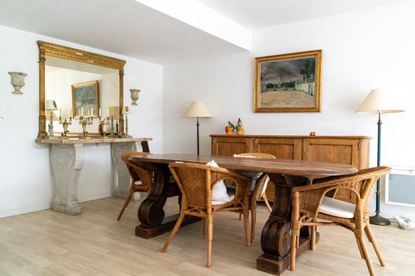 Appartement esprit maison avec jardin. Résidence récente et sécurisée