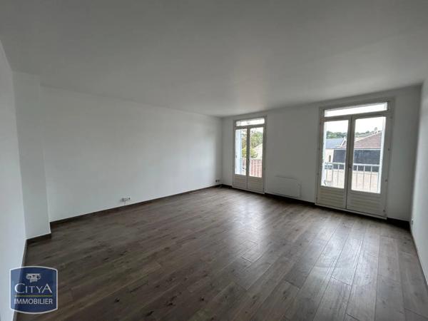 Appartement à louer 2 pièces 61.73m² Le Blanc (36300)