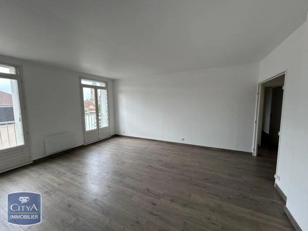 Appartement à louer 2 pièces 61.73m² Le Blanc (36300)