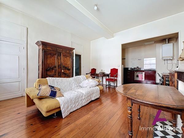 Appartement spacieux à vendre - Quartier La Victoire, Bordeaux