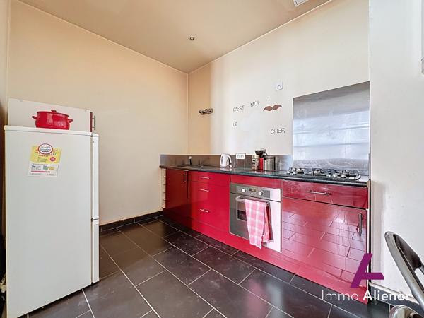 Appartement spacieux à vendre - Quartier La Victoire, Bordeaux