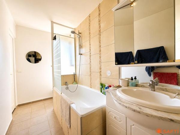 Appartement 2 chambres gare de Rouen rive droite.