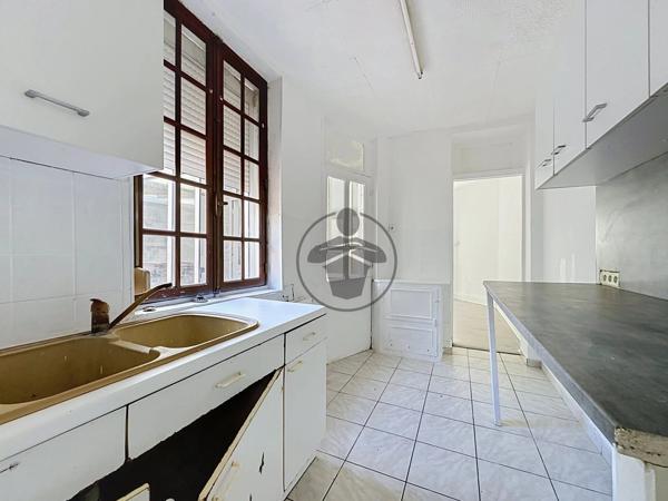 Vente                                                      Maison de ville
                        
                     4 pièces                      74 m2                     à Saint-Quentin