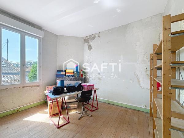 BARRIERE DU MEDOC (au calme) Échoppe avec dépendance et extérieur