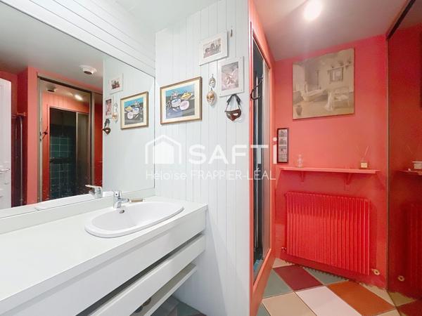 BARRIERE DU MEDOC (au calme) Échoppe avec dépendance et extérieur