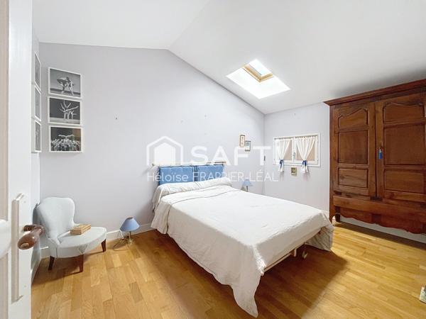 BARRIERE DU MEDOC (au calme) Échoppe avec dépendance et extérieur