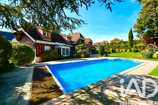 Maison à vendre 9 pièces 313 m² Saint-Fargeau-Ponthierry