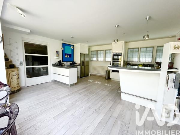 Maison à vendre 9 pièces 313 m² Saint-Fargeau-Ponthierry