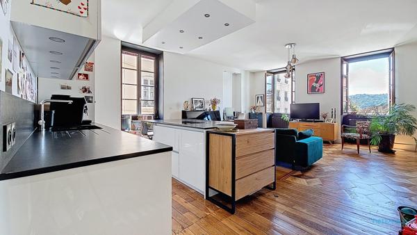 VIENNE (Hypercentre) Appartement T3 - 75m2 - Vue dégagée
