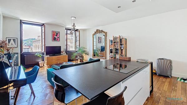 VIENNE (Hypercentre) Appartement T3 - 75m2 - Vue dégagée