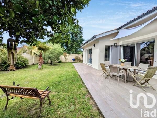 Maison 4 pièces de 122 m² à Gujan-Mestras (33470)