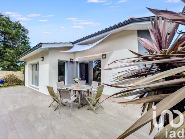 Maison 4 pièces de 122 m² à Gujan-Mestras (33470)