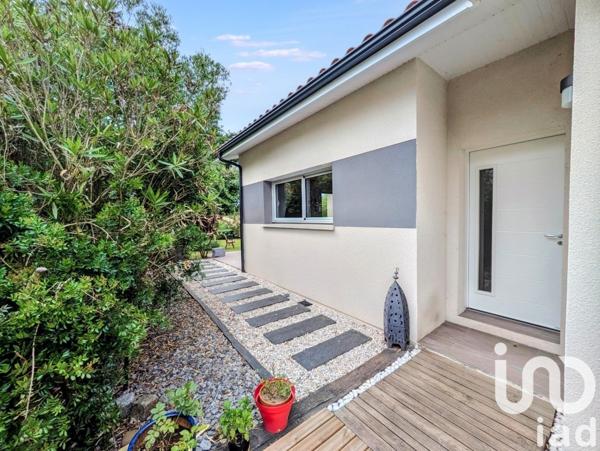 Maison 4 pièces de 122 m² à Gujan-Mestras (33470)