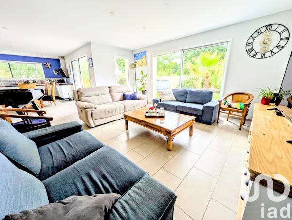 Maison 4 pièces de 122 m² à Gujan-Mestras (33470)