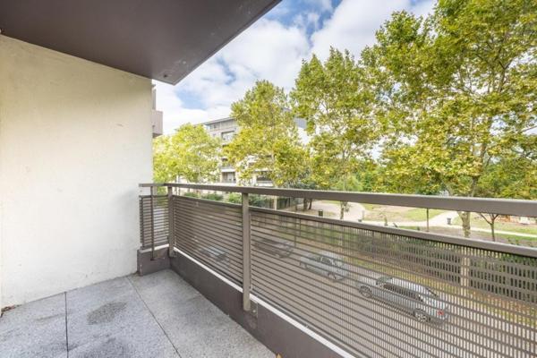 Appartement 4 pièces familial, rénové, en face d'un parc arboré