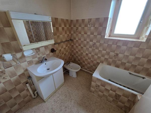 Maison à vendre à Ceaucé dans l'Orne (61330), ref : 53075DLS26003