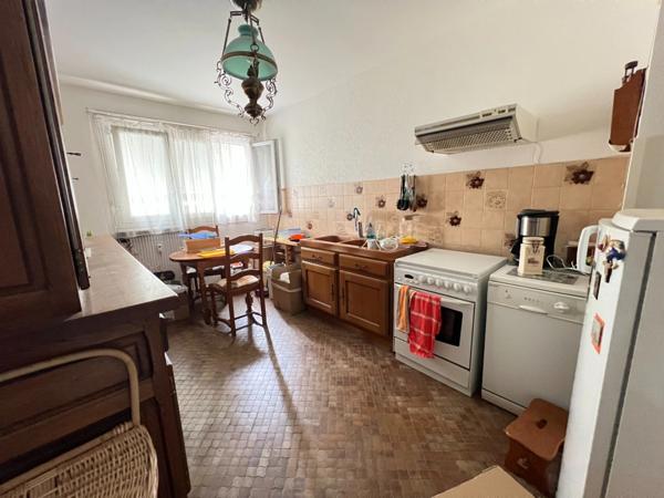 Appartement à vendre 4 pièces LYON 4EME ARRONDISSEMENT (69) avec garage