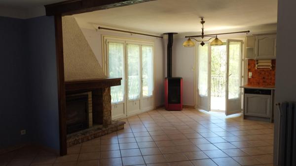 EXCLUSIVITE       Maison de Village