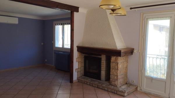 EXCLUSIVITE       Maison de Village