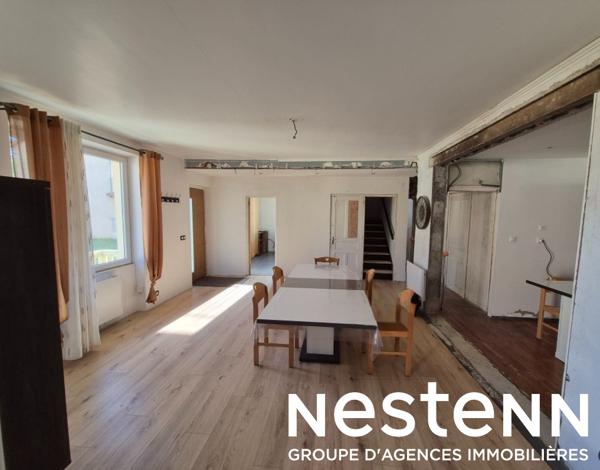 A Vendre: Maison avec dépendances sur la commune de LA CHAPELLE DE GUINCHAY (71570)