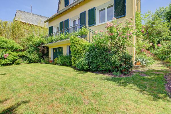 Maison Le Pecq 7 pièce(s) 135 m2 699 000 € **  - Référence  18240