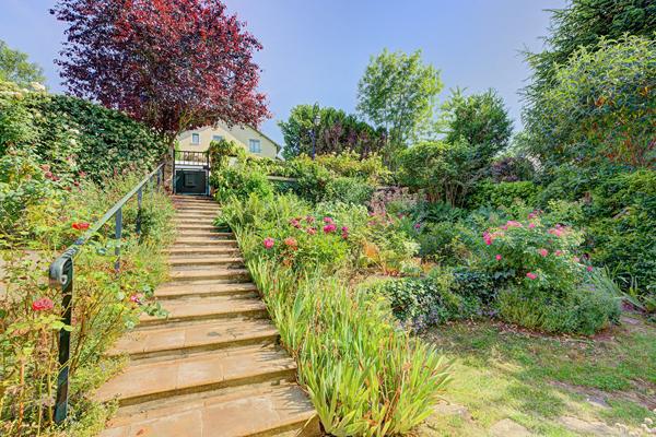Maison Le Pecq 7 pièce(s) 135 m2 699 000 € **  - Référence  18240
