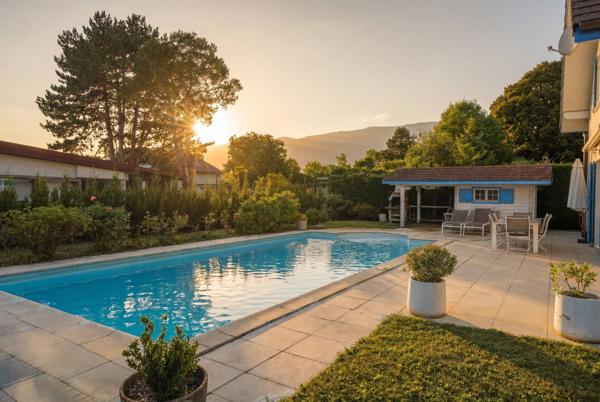 Vente Maison de luxe Saint-Genis-Pouilly 5 Pièces 190 m²