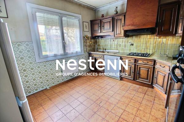 Vénissieux Limite Corbas: maison individuelle frot potentiel 1000m2 terrain sans vis à vis piscinable