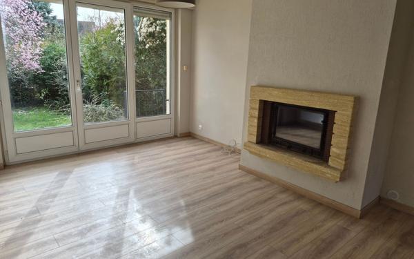 Appartement à louer    3 pièces • 75,23 m2 Poissy
