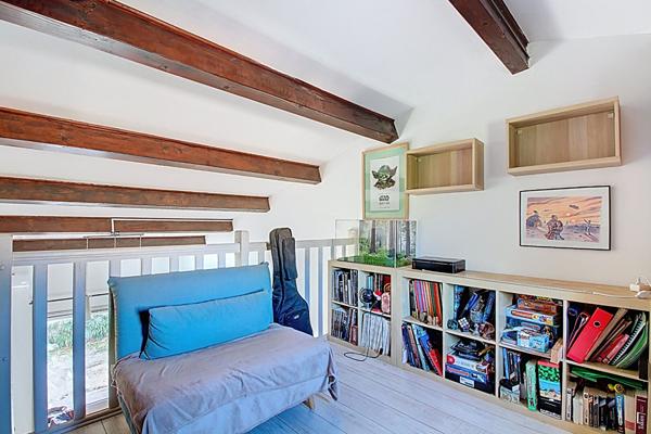 Vitrolles Nord Maison de plain pied T5 individuelle avec jardin et garage