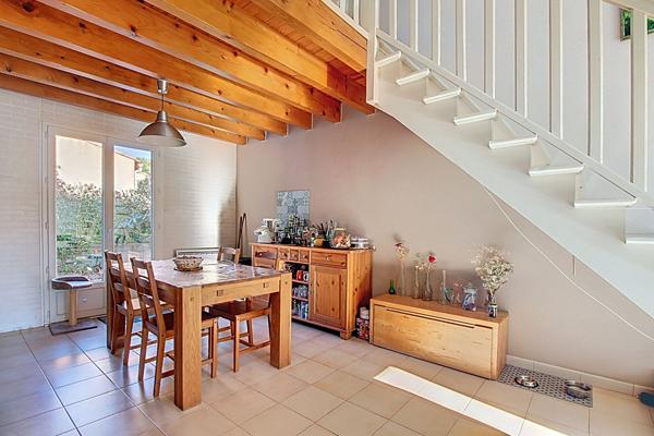 Vitrolles Nord Maison de plain pied T5 individuelle avec jardin et garage