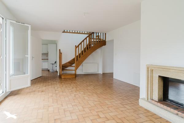 Maison à vendre 395 000 € Meyzieu 5 p 92 m² DPE F