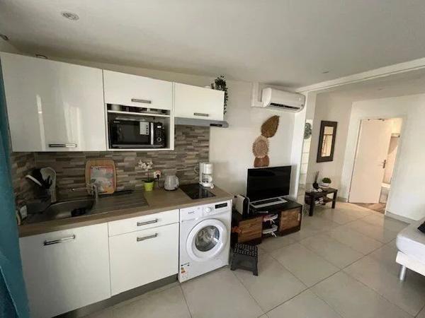 Vente                                                      Appartement
                        
                     1 pièces                      25 m2                     à Le Diamant
