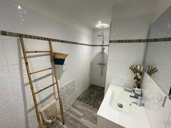 Vente                                                      Appartement
                        
                     1 pièces                      25 m2                     à Le Diamant