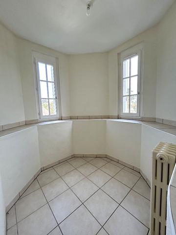 Appartement de standing dans Château rénové au coeur de Jonzac