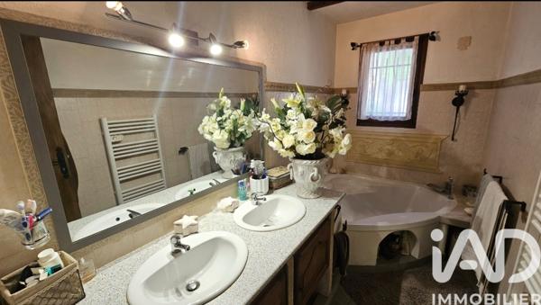 Maison à vendre 4 pièces 105,96 m² Fréjus