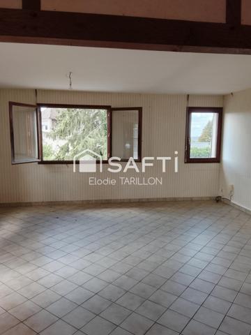IMMEUBLE IDEALEMENT PLACE A SAISIR
