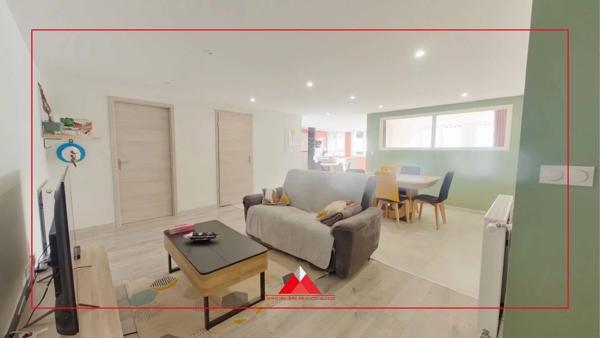 Appartement de plain pied avec annexes